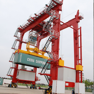 Customized Electric Shipping Container Gantry Crane 22m Rubber Tyred