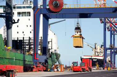 Mobile Shipping Container Crane / Double Girder Gantry Crane For Port