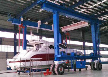 High Performance Harbour Portal Crane , 100 Ton Boat Hoist Lifting Shipyard Crane