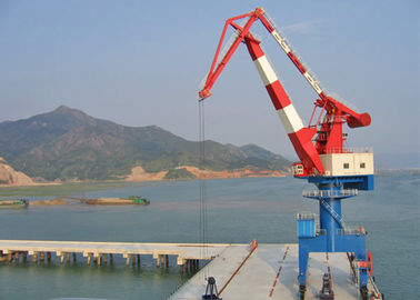 30 Ton Harbour Portal Crane / Mobile Slewing Portal Jib Crane For Shipyards