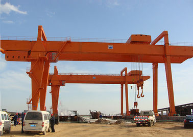 Double Girder Rail Mounted Cranes Electric Gantry Type With Trolley 3 Phase 380V