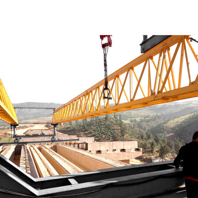 Highway Bridge Construction Concrete Launcher Crane 500kn Lifting