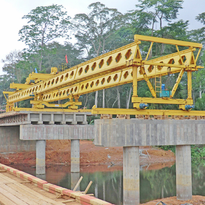 Truss Type Bridge Girder Launcher Crane Lifting 150 Ton