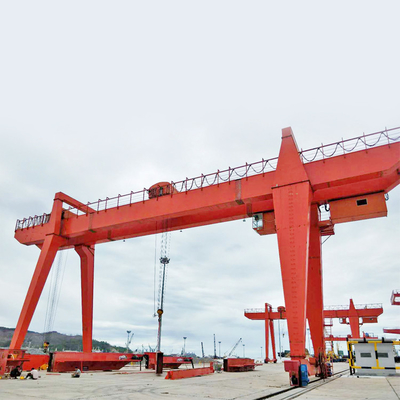 3-40m Gantry Crane 550KN Rated Lifting Moment for Heavy Duty Lifting